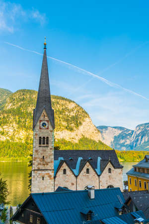 Hallstatt village on Hallstatter lake in Austrian Alps, Salzkammergut region, Hallstatt, Austriaの写真素材
