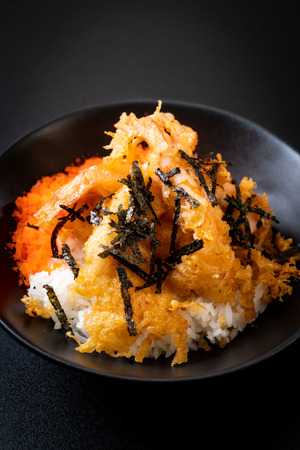 shrimps tempura rice bowl with shrimp egg and seaweed - japanese food styleの写真素材