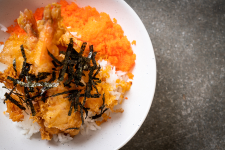 shrimps tempura rice bowl with shrimp egg and seaweed - japanese food styleの写真素材