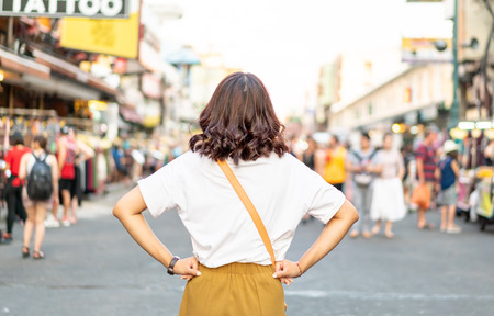 Happy and Beautiful Asian woman traveling at Khao Sarn Road in Thailandのeditorial素材