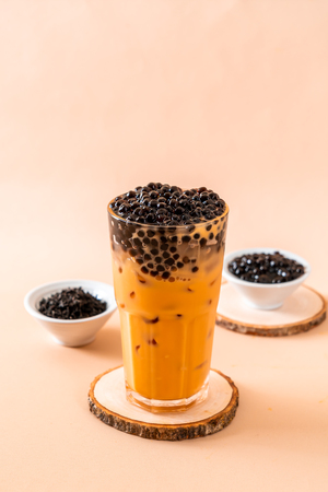 Iced Thai Milk Tea with Bubblesの写真素材