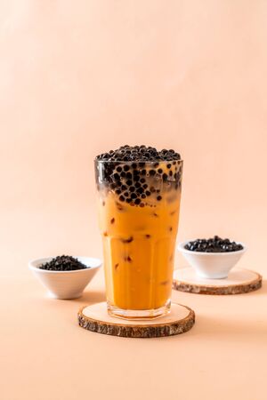 Iced Thai Milk Tea with Bubblesの写真素材