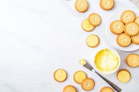 cookies with butter vanilla creamの写真素材