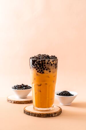 Iced Thai Milk Tea with Bubblesの写真素材