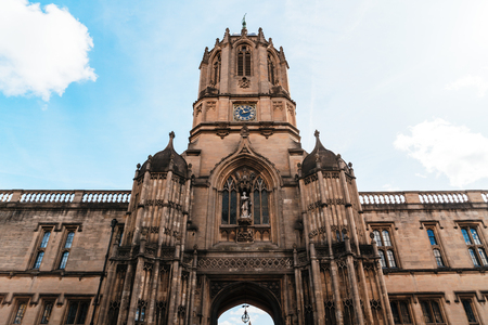 Beautiful Architecture Tom Tower of Christ Church at Oxford University in Oxford , United Kingdomのeditorial素材