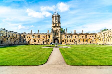 Beautiful Architecture Tom Tower of Christ Church at Oxford University in Oxford , United Kingdom