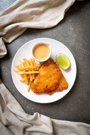 fried fish and potato chipsの写真素材