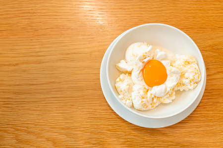 Frozen eggs ice-cream - A Design of Ice-crem entitled â€œIce- crem with egg yolkâ€