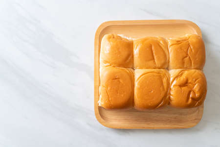 Bread with Thai Pandan Custard  on plateの写真素材