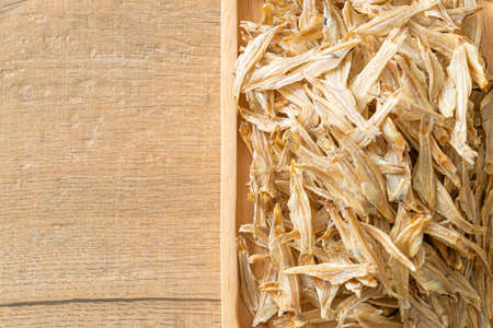 dried small crispy bake fish