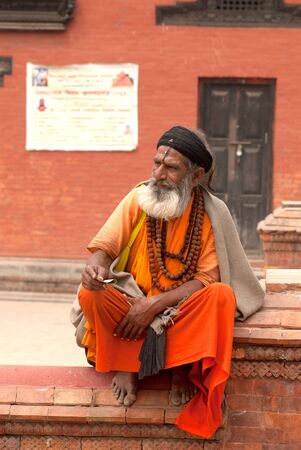 KATHMANDU,NEPAL-MAR CH 15  A Sadhu at Pashupatinath Temple in Kathmandu, Nepal on March 15, 2012  The two primary sectarian divisions in sadhu community are Shaiva sadhus and Vaishnava sadhus  のeditorial素材