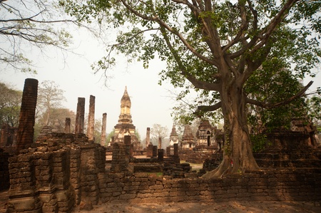 Ancient pagoda in Wat Jed Yod in Si Satchanalai historical park  のeditorial素材