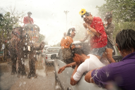 Elephant splashing water in Songkran festival のeditorial素材