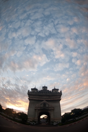 Patuxay at sun-up in Vientiane , Loas のeditorial素材