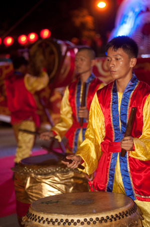 Chinese drum dancing show in Chinese New Year のeditorial素材