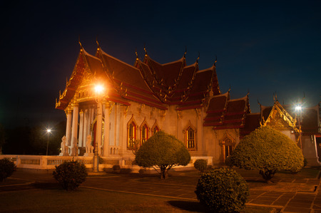 Twilight scene at Wat Benjamabopit Dusitwanaram Monastery in Thailand.の写真素材