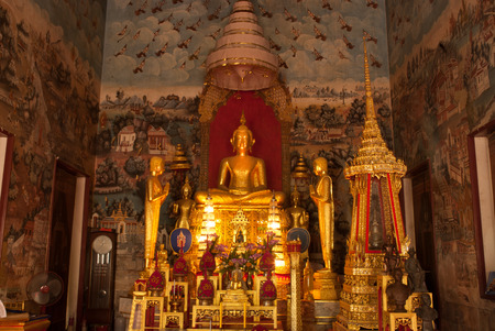 Golden sitting Buddha in Church at Wat ChaiyoWorawihan temple , Amphoe Chaiyo,Anthong Province,Central of Thailand.のeditorial素材