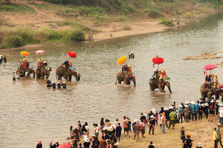 Si Satchanalai Elephant Back Ordination Procession.のeditorial素材