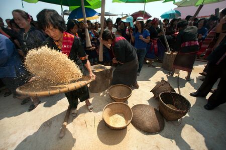 Unidentified Phutai minority competitive winnowing in The 2nd International Phutai Festival.のeditorial素材