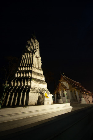 Night scene of Pagoda in Wat Kasattrathirat Worawihan,Ayutthaya Historical Park of Thailand.の写真素材