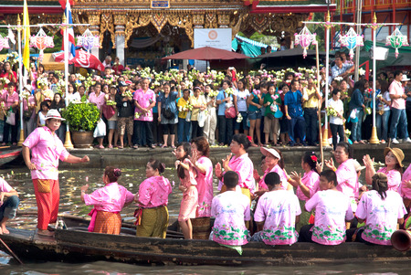 Group of peoples dancing on the boat in Rub Bua Festival,Thailand.のeditorial素材