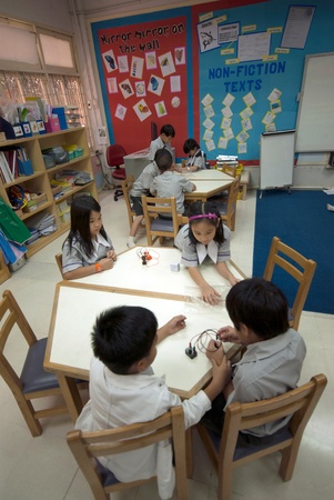 BANGKOK,THAILAND - MARCH 23,2009 : Unidentified young students are learning about skills training in classroom at Amnuay Silpa school , Bangkok capital city, Middle of Thailand.のeditorial素材