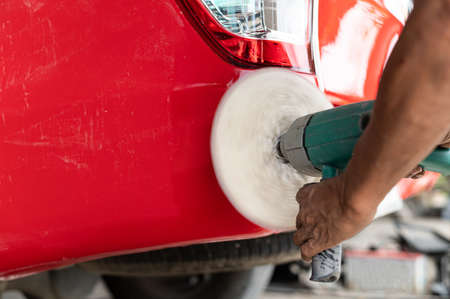 Close-up body repair tool for removing scratches, removing uneven paint and polishing cars.
