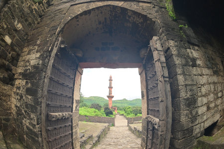 Classic arched entrance at Daulatabad Fort see Chand Minar (Tower of the moon ) is an ancient fort. it is a fort built from natural rocks and is very strong.の写真素材