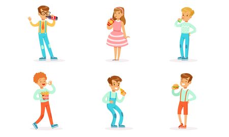People Choosing Junk Or Healthy Food To Eat Vector Illustration Set Isolated On White Backgroundのイラスト素材