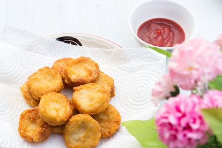 Chicken nugget food is delicious