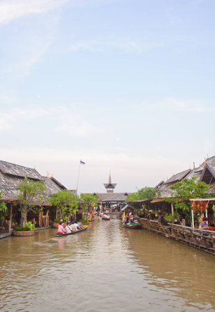 cruise boat travel in the See Pak floating market, Cholburi, Thailandの写真素材