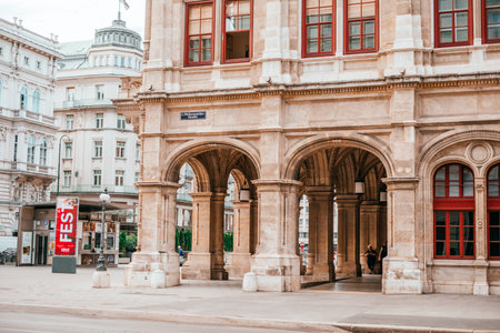 Vienna, Austria - May 8, 2018: State Opera House building in Vienna, Austria. City sightseing.のeditorial素材