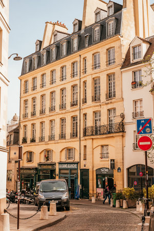 Paris, France - April 6, 2019: beautiful streets of Parisのeditorial素材