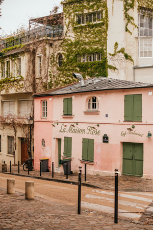 Paris, France - April 9, 2019: beautiful streets of Monmartre, historical district of Paris.のeditorial素材