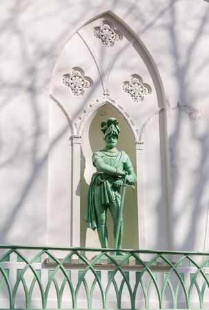 TSARSKOYE SELO, SAINT-PETERSBURG, RUSSIA - APRIL 6, 2015: The White Tower. The Bronze Sculpture. The Tsarskoye Selo is State Museum. Located near Saint-Petersburgのeditorial素材