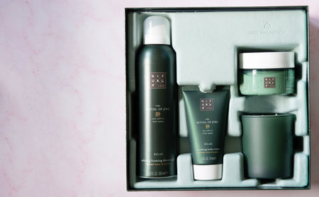 Cosmetic shower set, ritual of jing in the gift box, As, Belgium, may 31, 2022のeditorial素材
