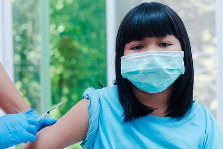 Vaccination against the new  Virus Vacineの写真素材