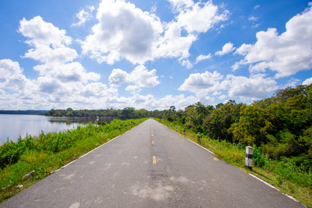 Landscape view of Mae Ngat Somboon Chon dam, Thailandの写真素材