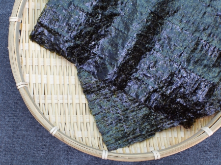 Sheet of dried nori ,dried seaweed の写真素材