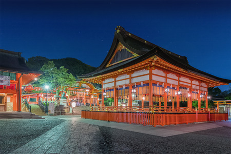 Fushimi Inari Shrine (Fushimi Inari Taisha) is an important Shinto shrine in southern Kyotoのeditorial素材