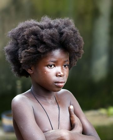 Gaoua,Burkina Faso - August 12 : Lobi ethnic girl, resources are scarce and it is common to see children with little clothing.のeditorial素材