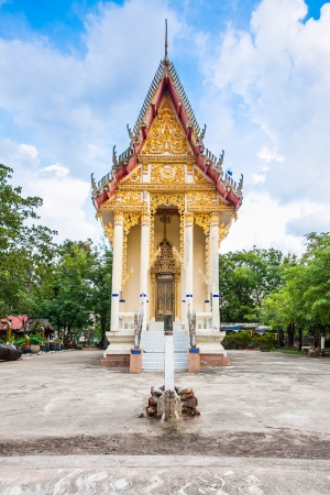  Detail of a buddhist monastery roof in Buddhist Temple, Thailandの写真素材