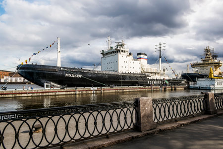 Ice-breaker "Mudyug"  moored to Lieutenant Schmidt embankment in Saint Petersburg. Icebreaker Festival in St. Petersburg May 3, 2014のeditorial素材