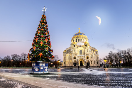 Kronstadt .Russia. January 6, 2017. View of the Kronstadt Naval Cathedral in the Christmas winter evening . Saint-Petersburg.のeditorial素材