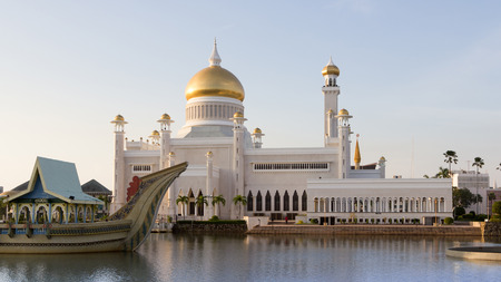 Brunei main mosque in the city of Bandarのeditorial素材