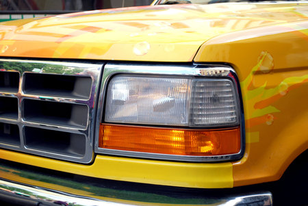 headlight pickup