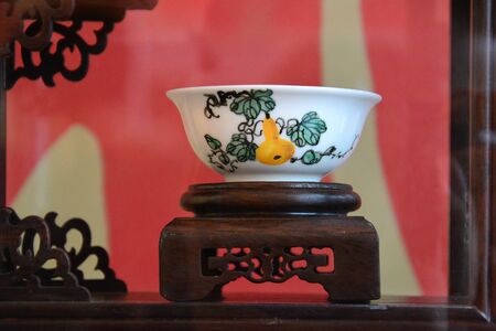 Foshan Ceramic Xin Tong Yu ceramic bowlのeditorial素材