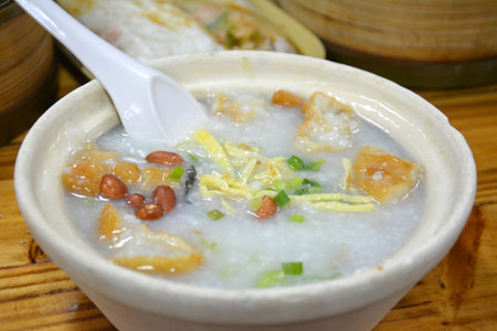 Peanut porridge