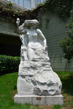 Pan He art works as China figurinesのeditorial素材