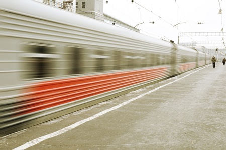 Train arriving on the platformのeditorial素材